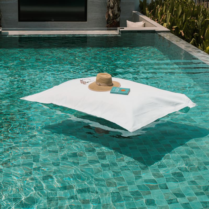 Pool Pillow | Cotton White